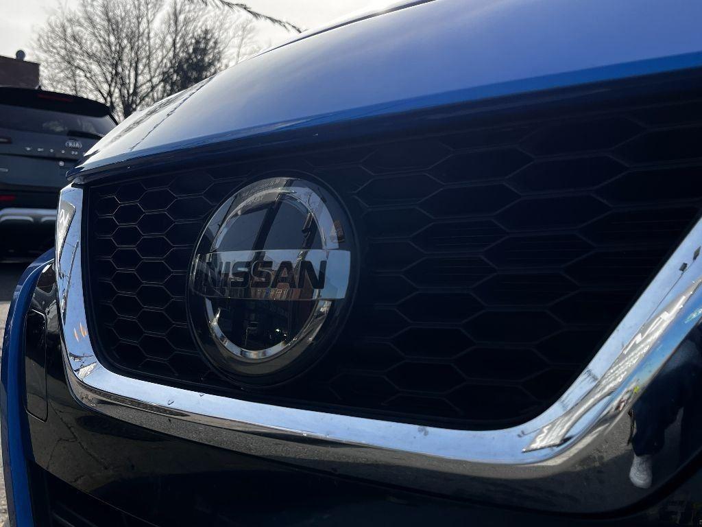 2021 Nissan Versa SV photo 10