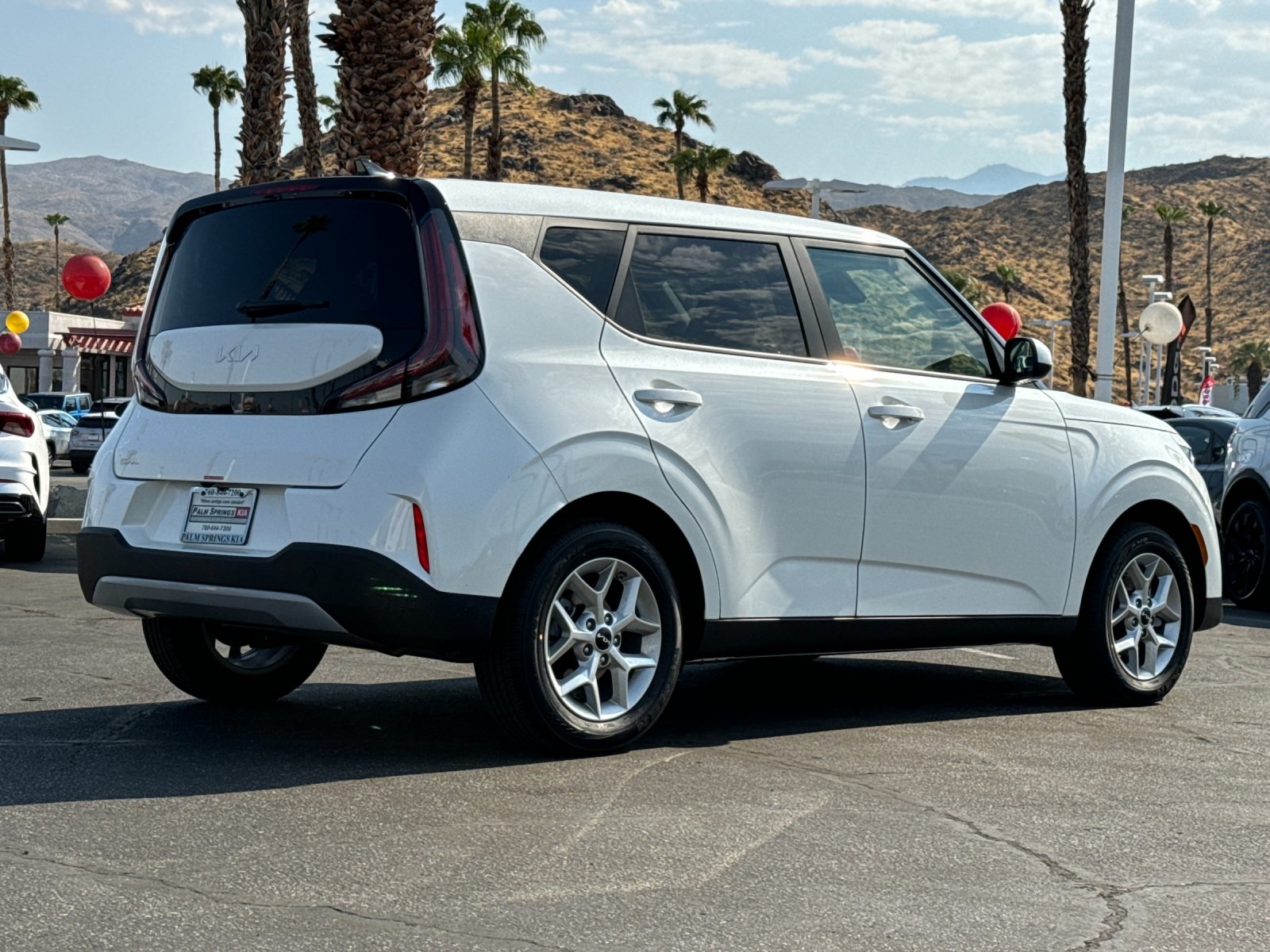 2025 Kia Soul LX photo 2