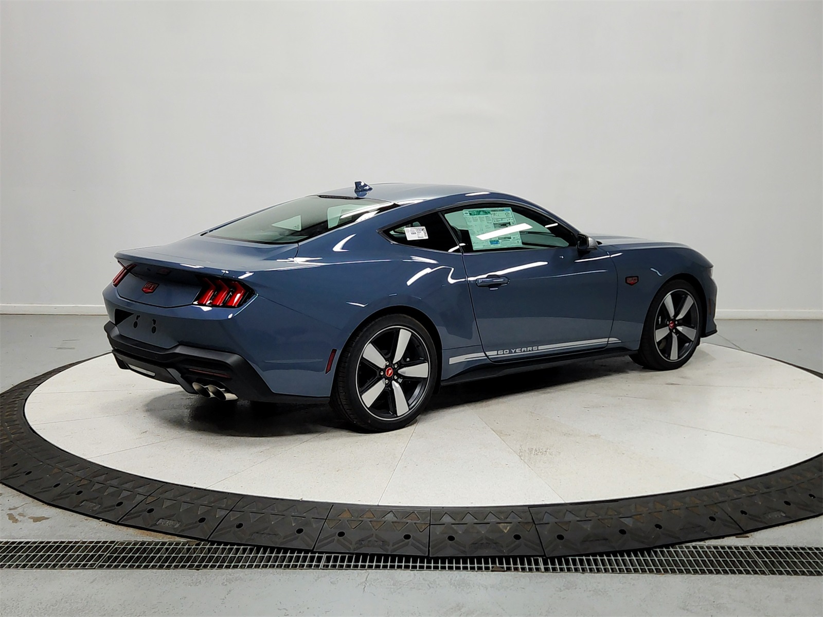 2025 Ford Mustang GT Premium photo 7
