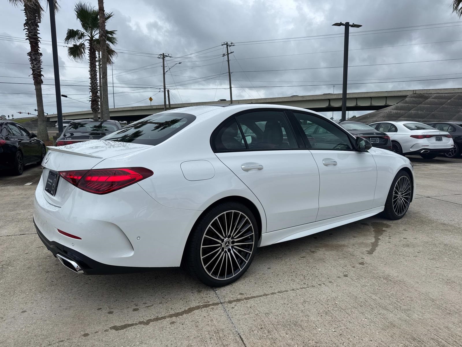 2025 Mercedes Benz C 300 photo 4