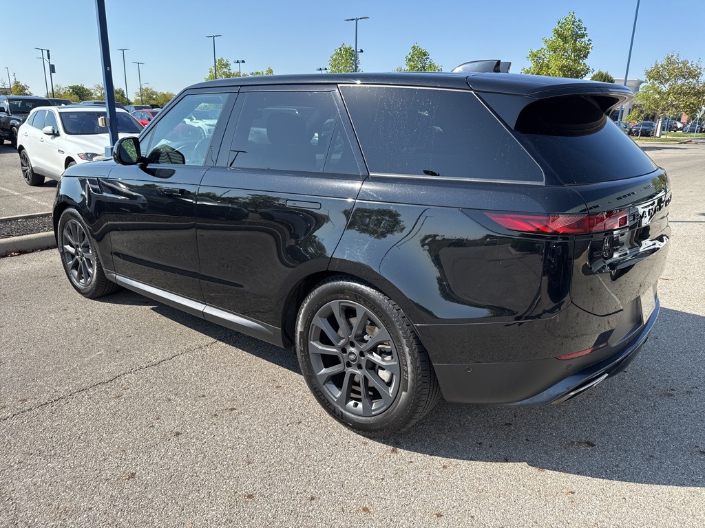 2023 Land Rover Range Rover Sport SE photo 6