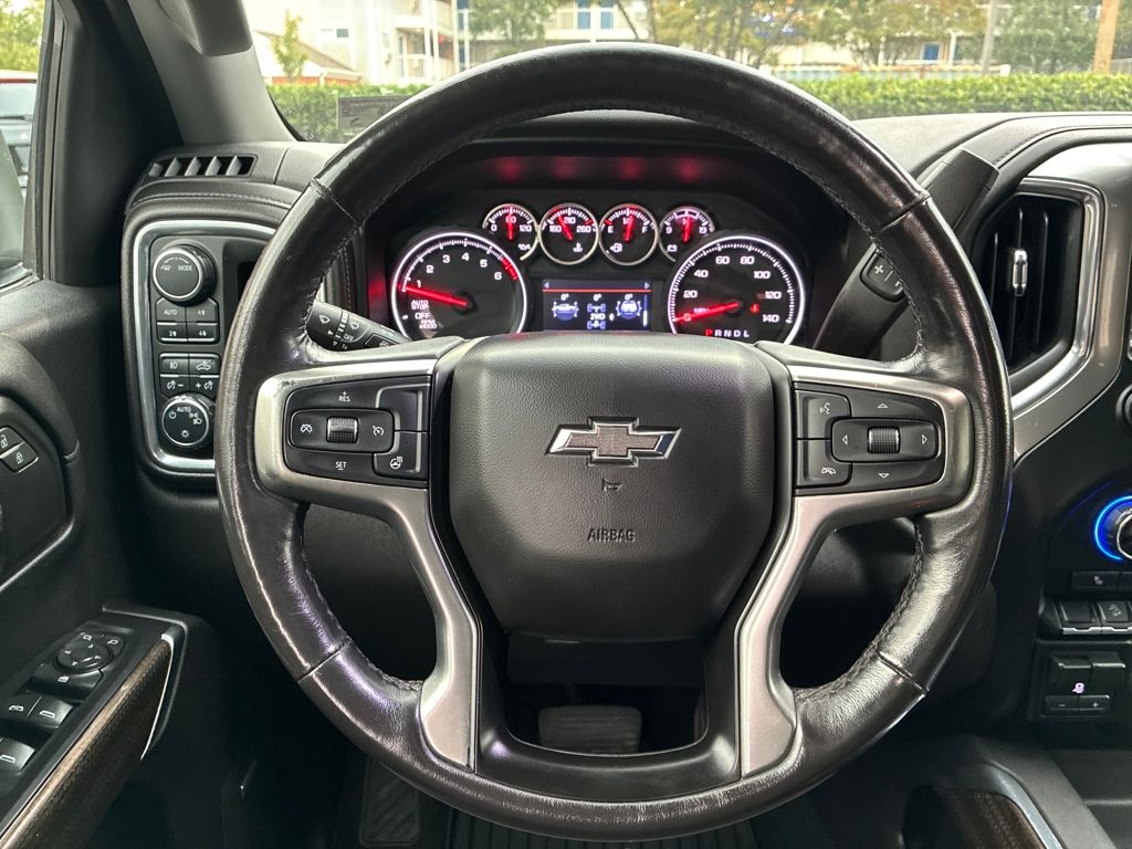 2020 Chevrolet Silverado 1500 RST photo 13