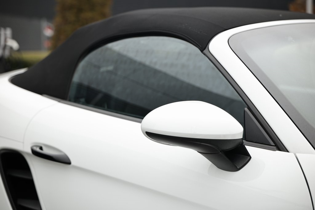 2024 Porsche Boxster photo 12