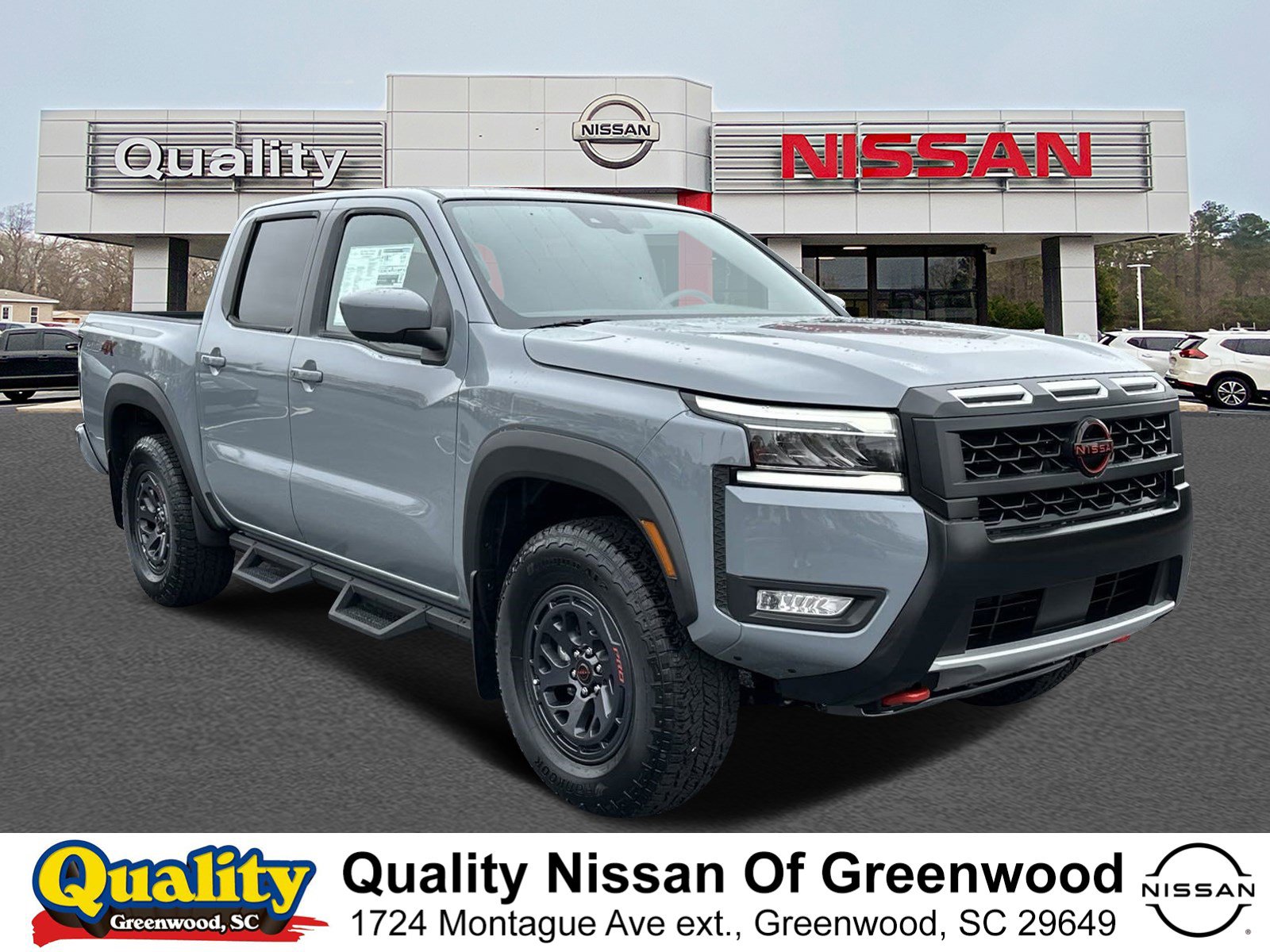 2025 Nissan Frontier PRO-4X's photo