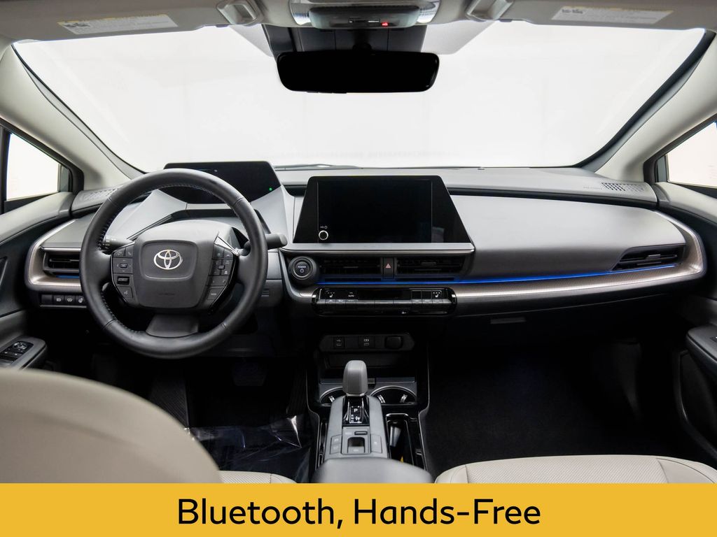 2024 Toyota Prius XLE photo 9