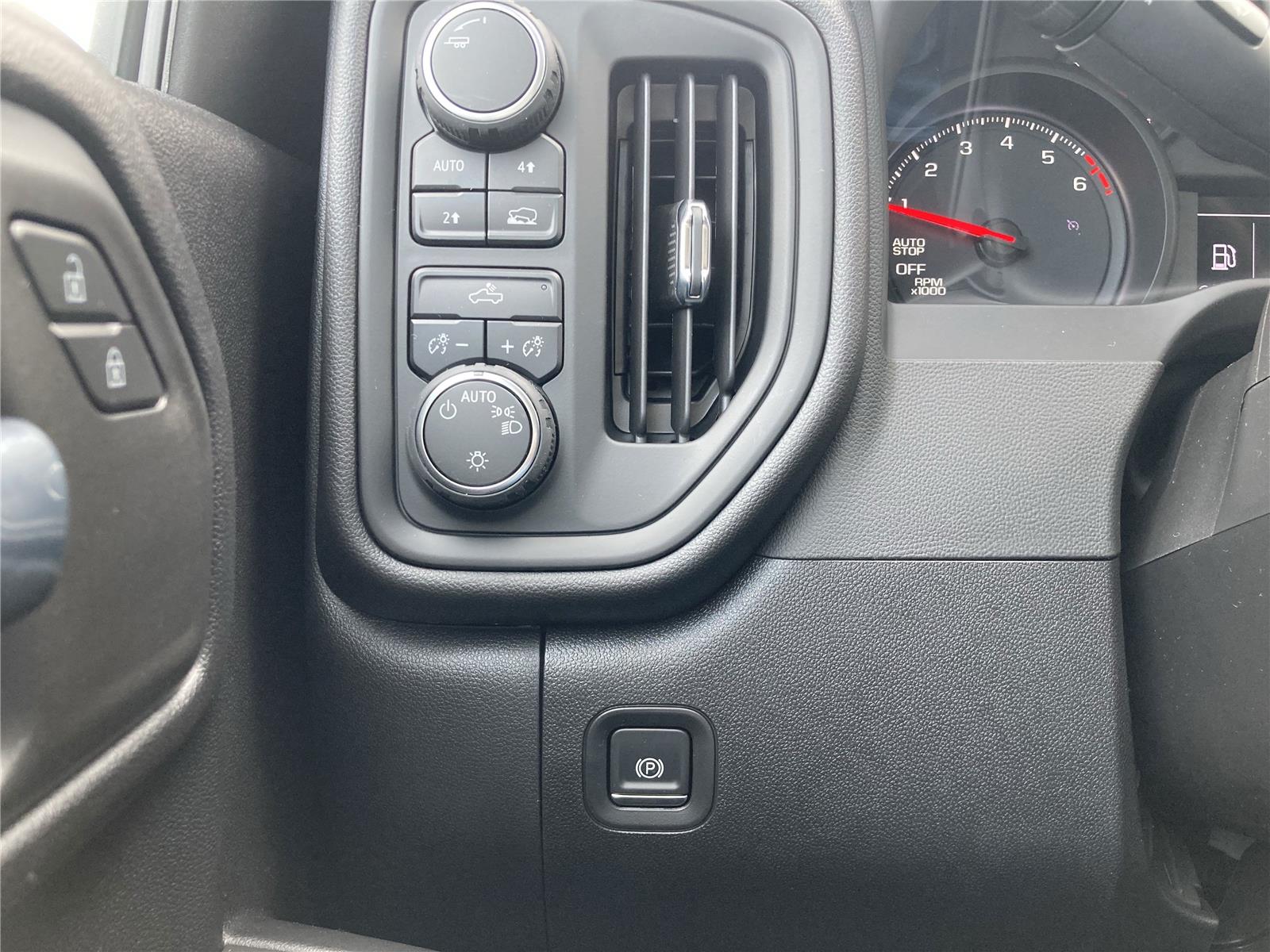 2026 Chevrolet Silverado 1500 Custom photo 23
