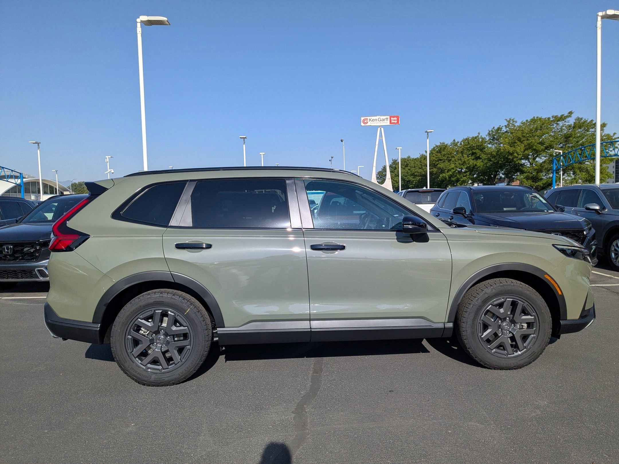 2026 Honda CR-V Hybrid photo 2