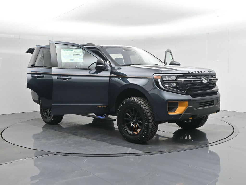2025 Ford Expedition photo 34