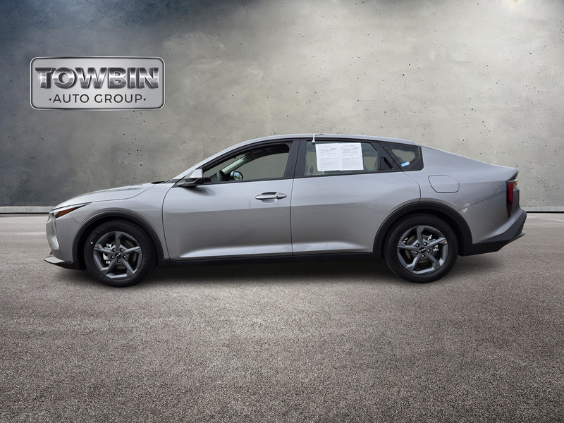 2025 Kia K4 LXS photo 7