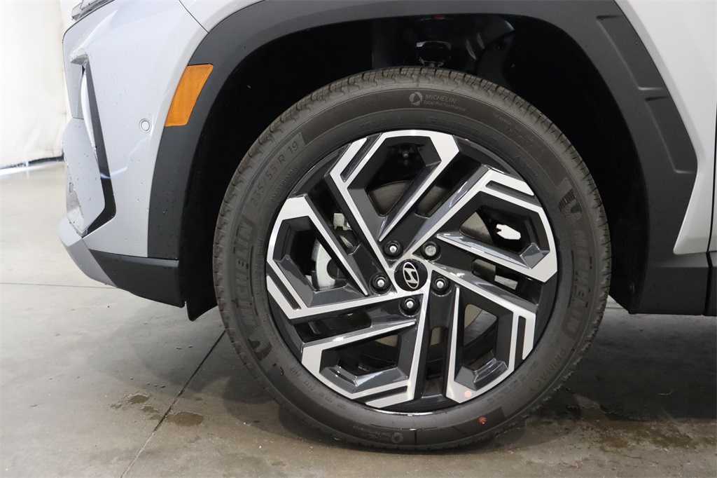 2025 Hyundai Tucson Limited photo 3