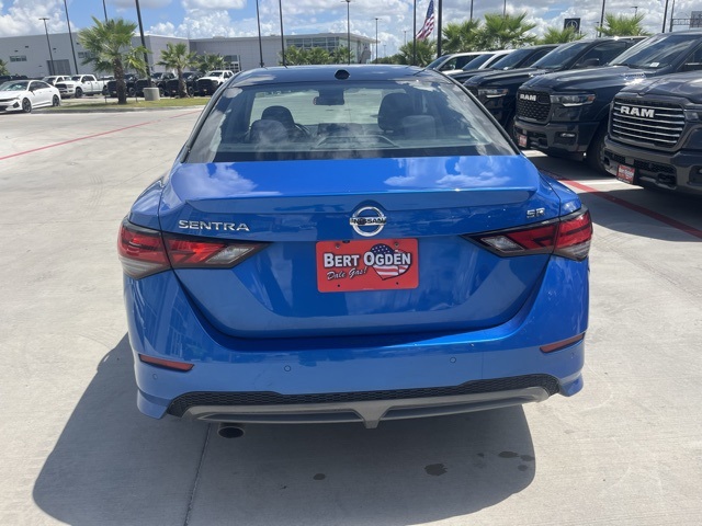 2022 Nissan Sentra SR photo 5