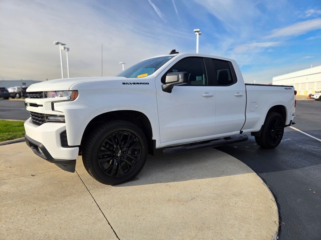 2020 Chevrolet Silverado 1500 RST photo 3