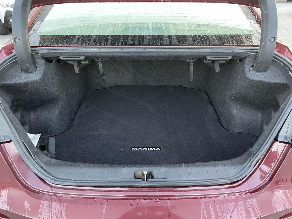 2020 Nissan Maxima SV photo 29