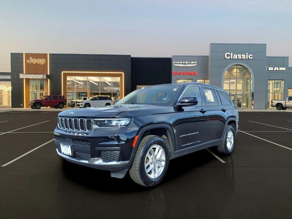 2023 Jeep Grand Cherokee L Laredo's photo