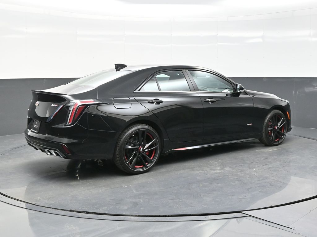 2025 Cadillac CT4 photo 7