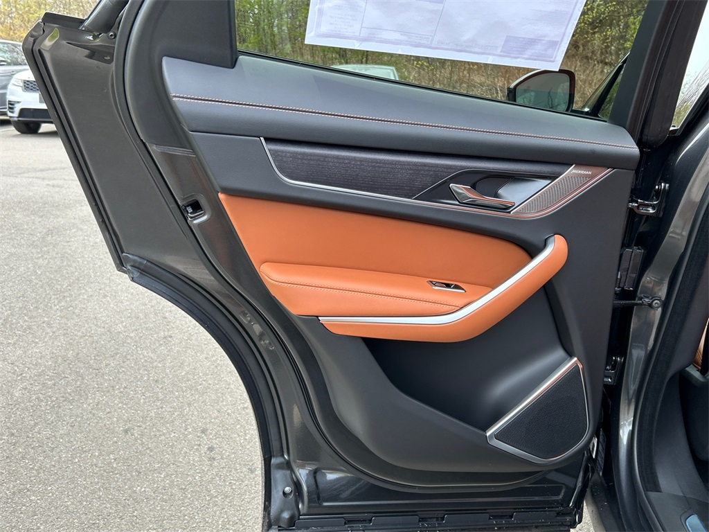 2026 Jaguar F-PACE P250 R-Dynamic S photo 22