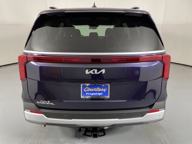 2026 Kia Carnival EX photo 3