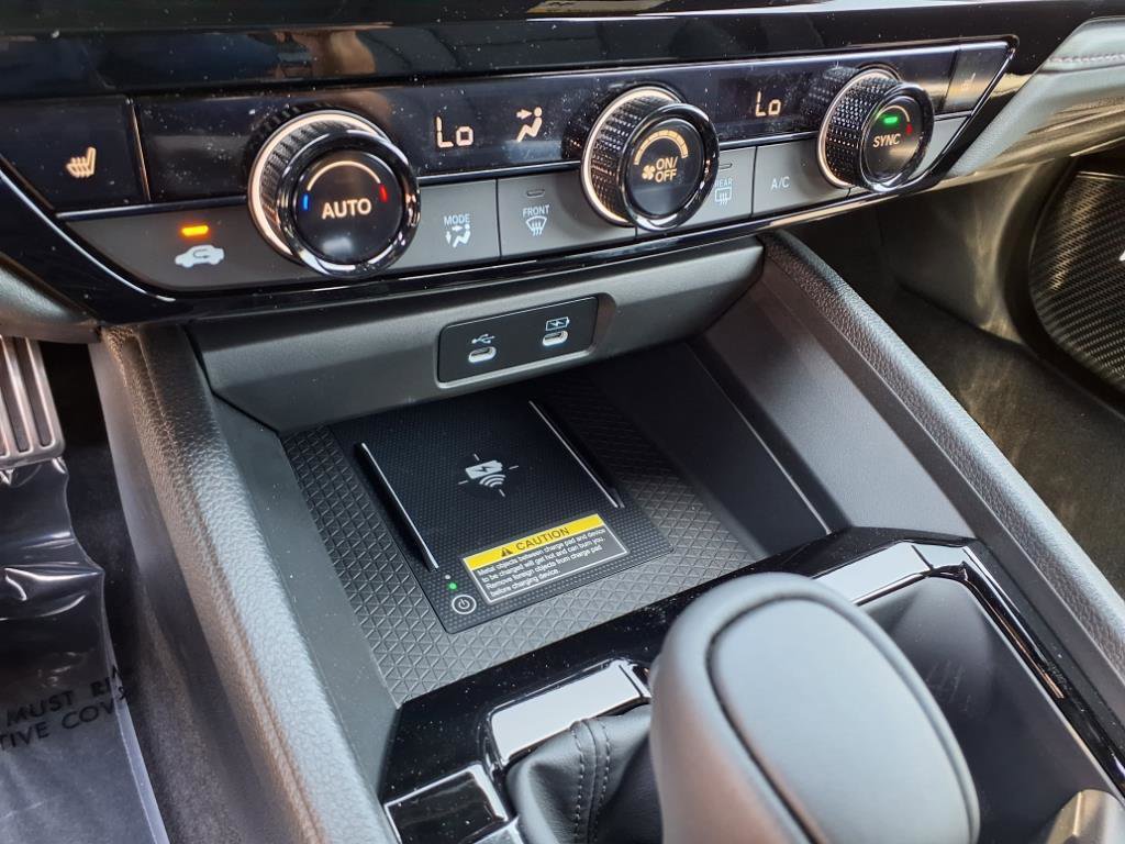 2025 Honda Accord Hybrid Sport-L photo 17