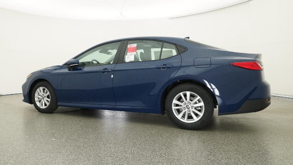 2026 Toyota Camry LE photo 12