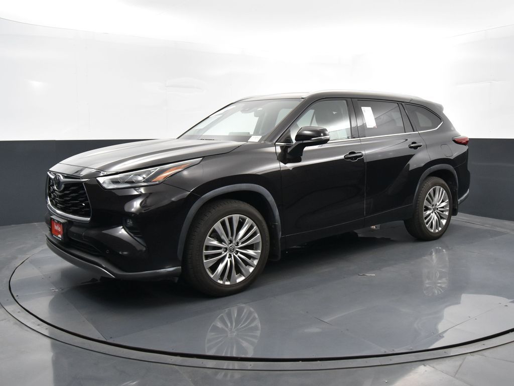 2022 Toyota Highlander Platinum photo 4