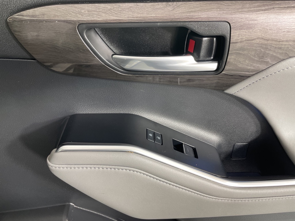 2022 Toyota Highlander Platinum photo 11