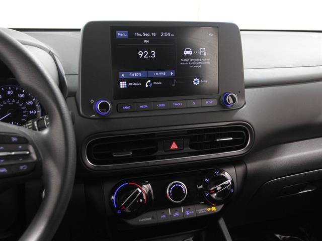 2023 Hyundai Kona SEL photo 6