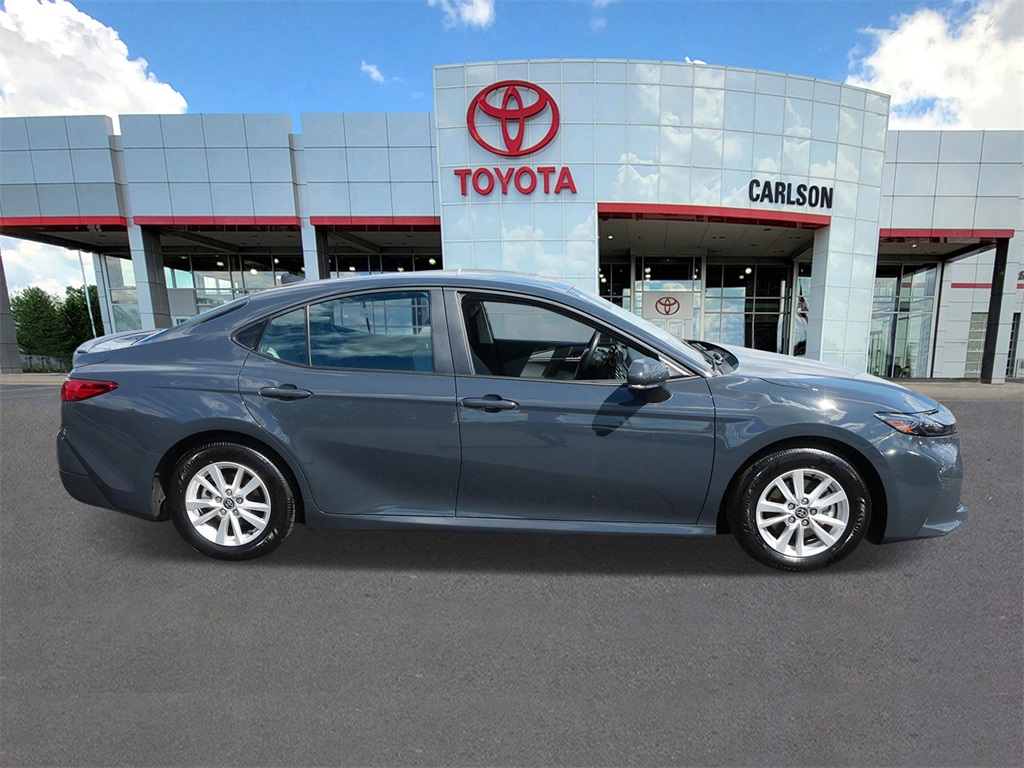 2025 Toyota Camry LE photo 3