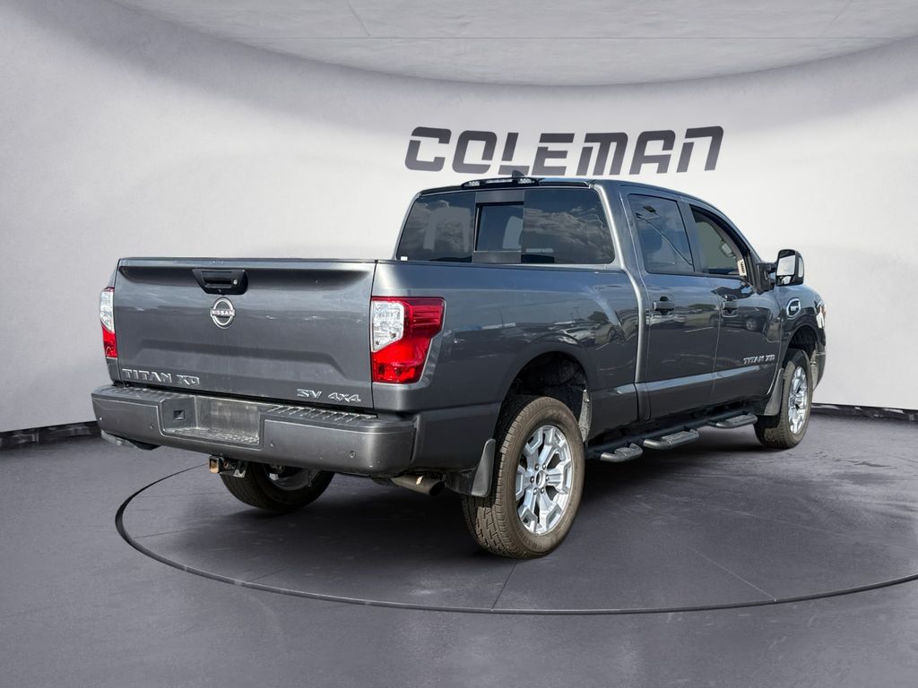 2023 Nissan Titan SV photo 5