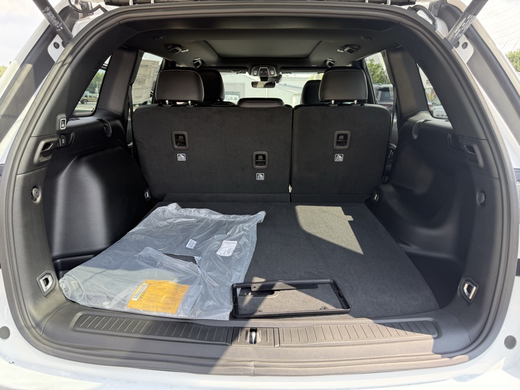 2025 Jeep Grand Cherokee Limited photo 24