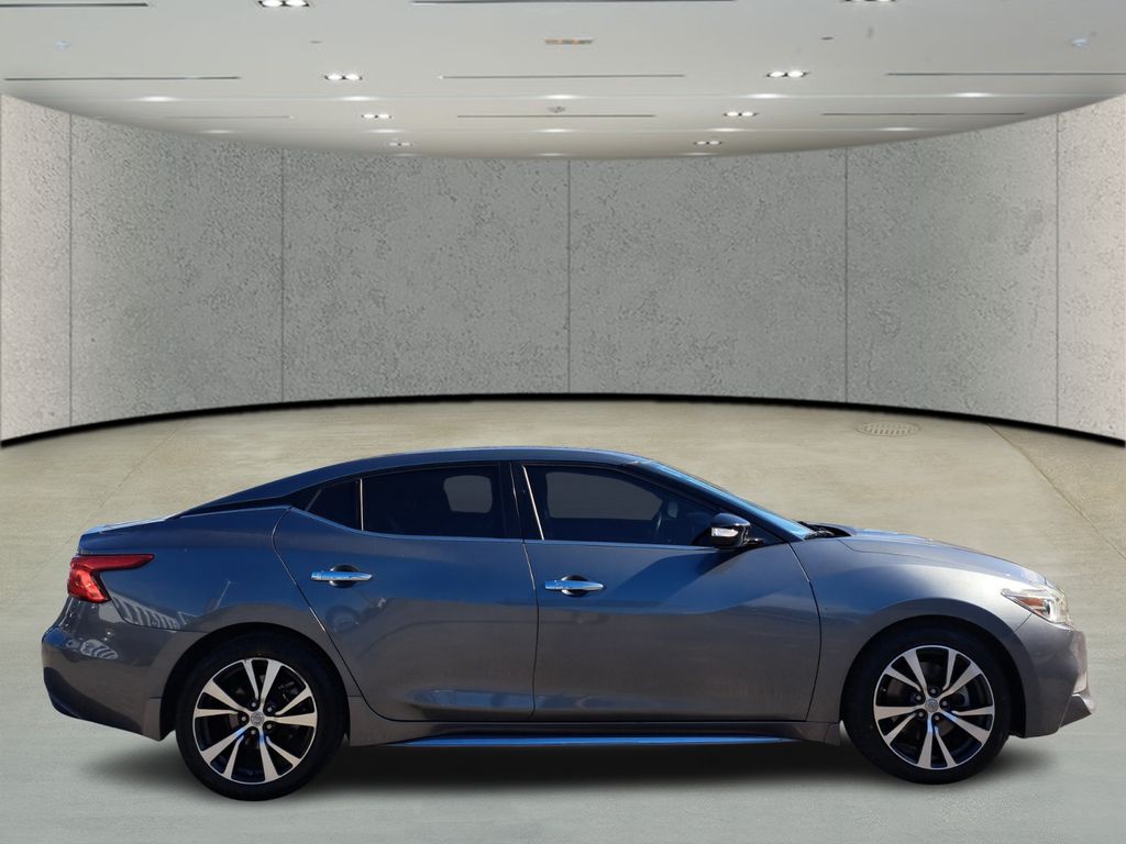 2016 Nissan Maxima SV photo 4