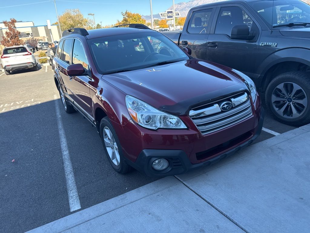 2014 Subaru Outback 2.5i Premium photo 2