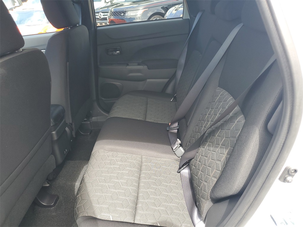 2025 Mitsubishi Outlander Sport ES SE LE photo 12