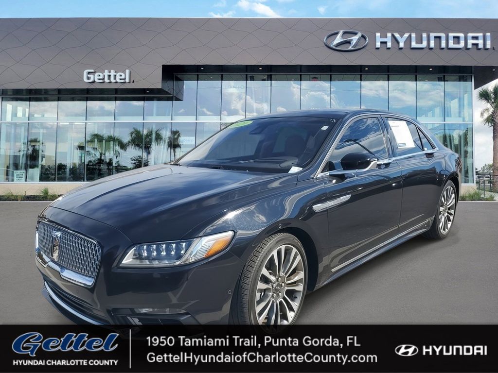 2020 Lincoln Continental Reserve's photo