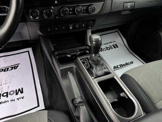 2021 Toyota Tacoma TRD Off-Road photo 19