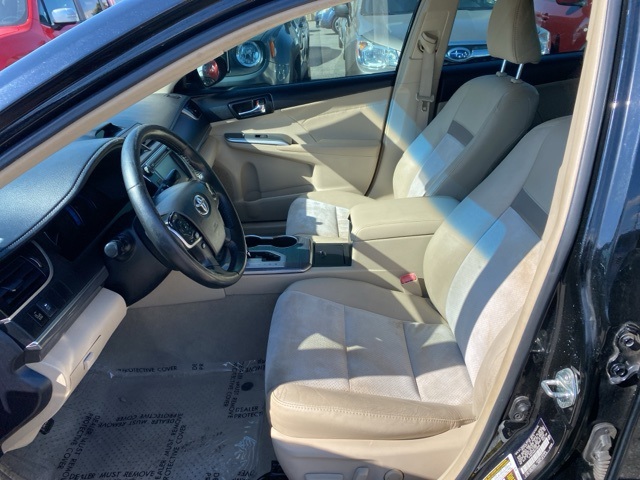 2014 Toyota Camry Hybrid XLE photo 9