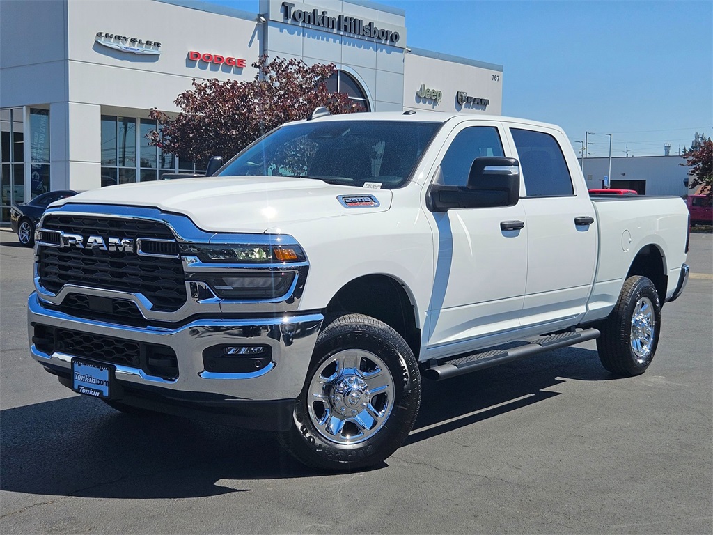 2025 Ram 2500 Tradesman photo 2