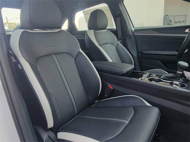 2026 Kia K5 GT-Line photo 17