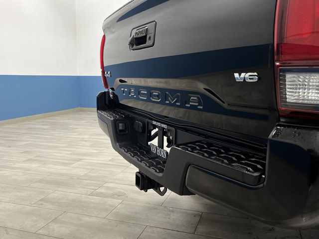 2022 Toyota Tacoma SR photo 27