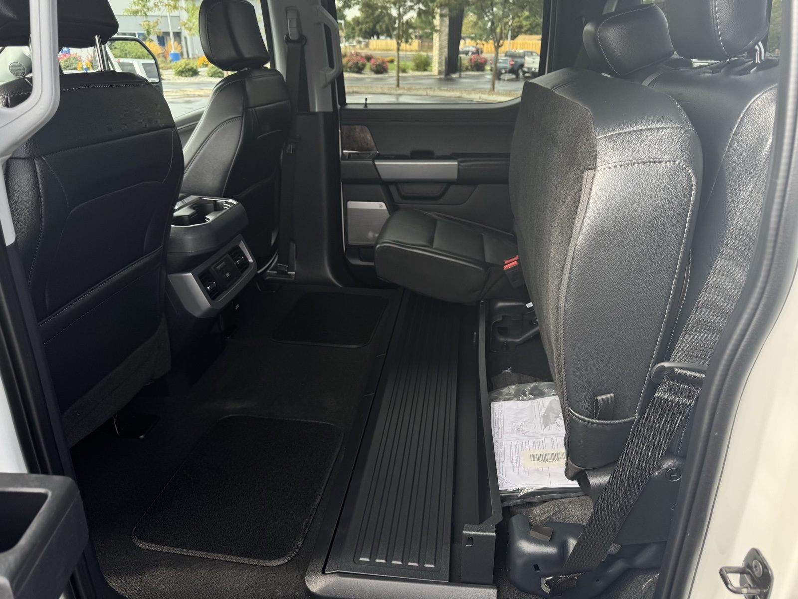 2024 Ford F-350 photo 27