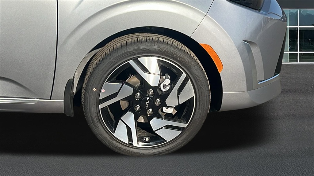 2025 Kia Soul GT-Line photo 12