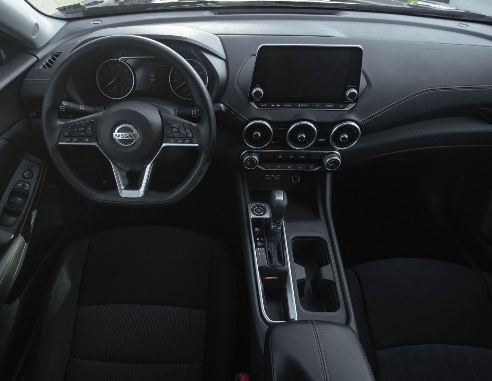 2023 Nissan Sentra SV photo 11
