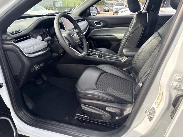 2024 Jeep Compass Latitude photo 13