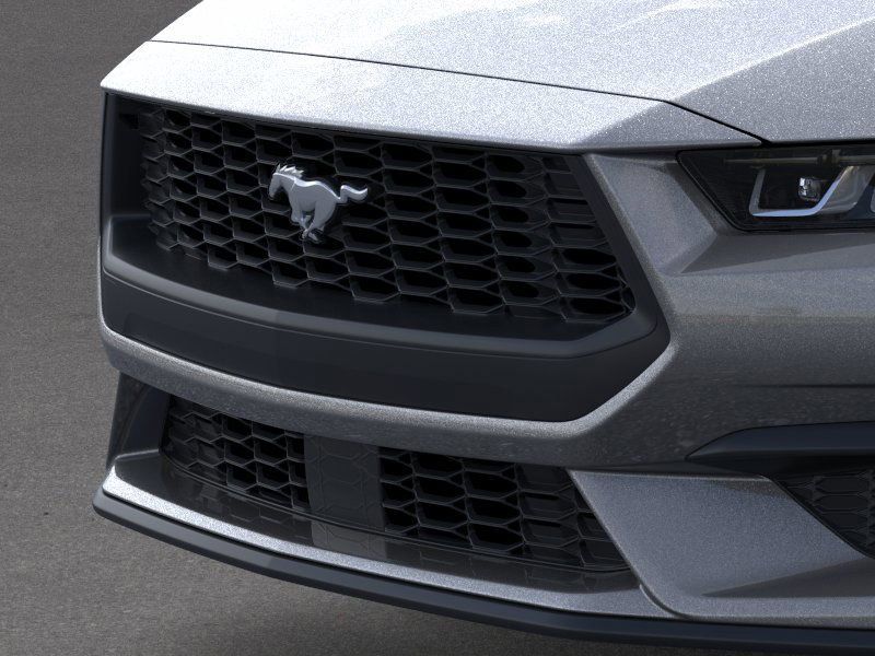 2025 Ford Mustang EcoBoost photo 9