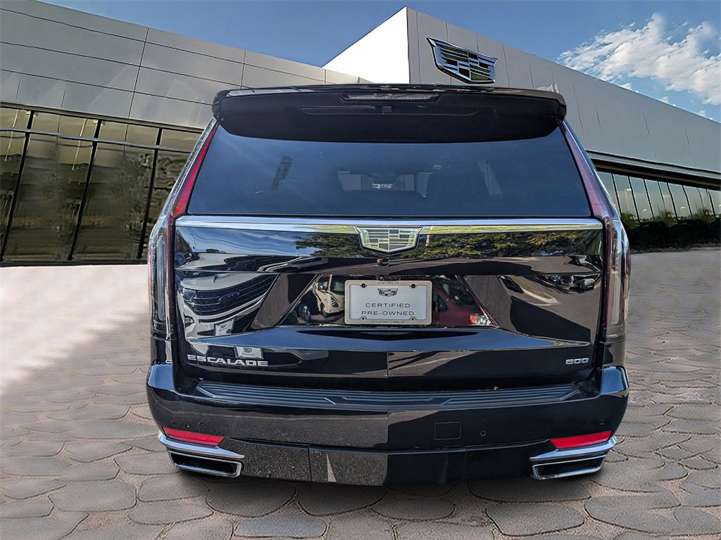 2023 Cadillac Escalade Premium Luxury photo 4