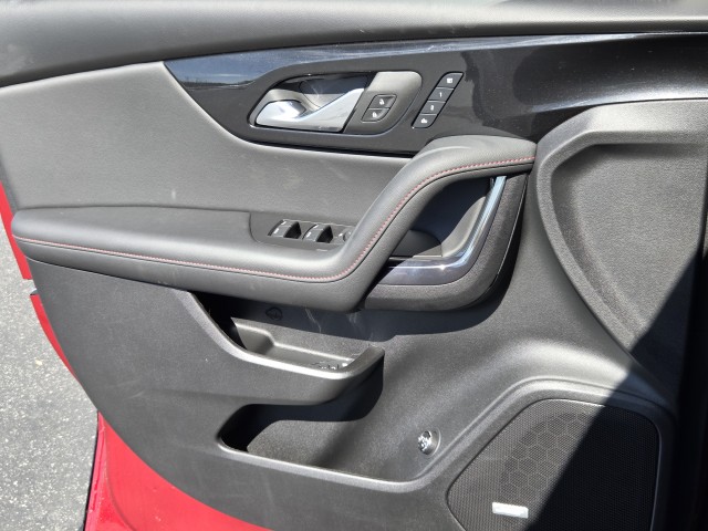 2025 Chevrolet Blazer RS photo 5