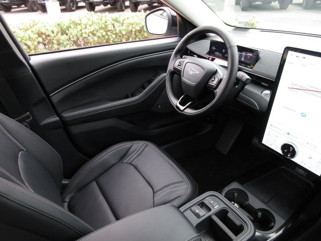 2025 Ford Mustang Mach-E Premium photo 19