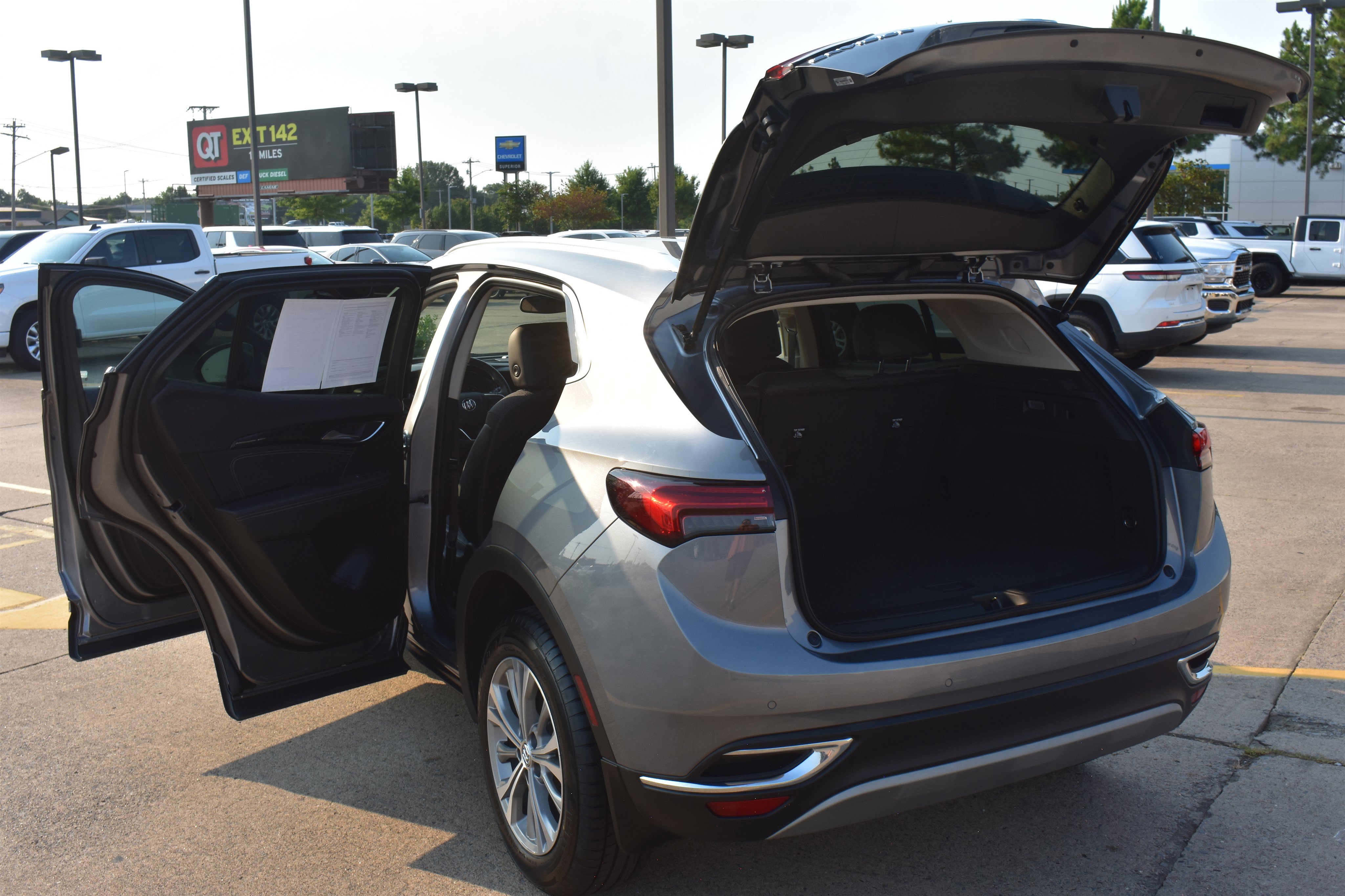 2022 Buick Envision Preferred photo 9