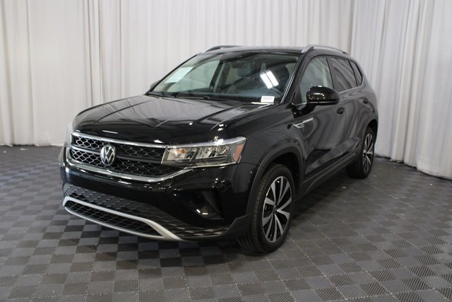2024 Volkswagen Taos SE photo 21