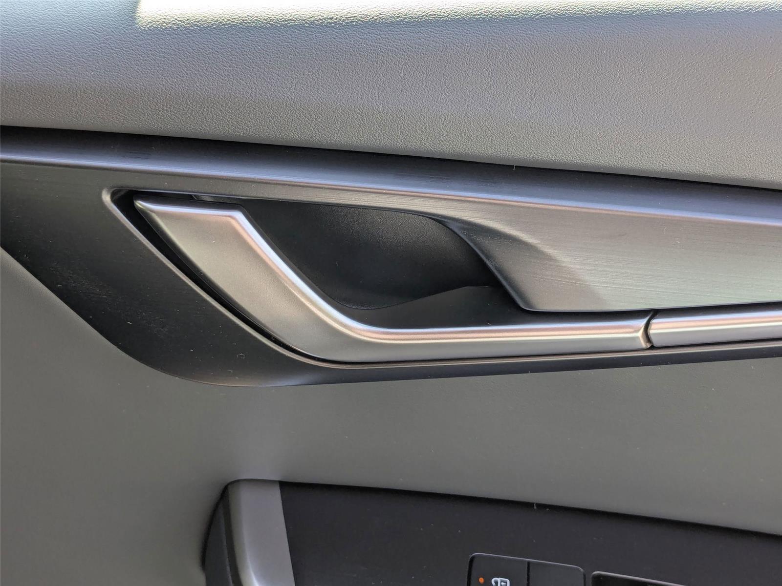 2025 Kia EV6 Wind photo 32