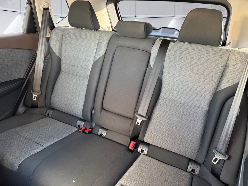 2022 Nissan Rogue S photo 15